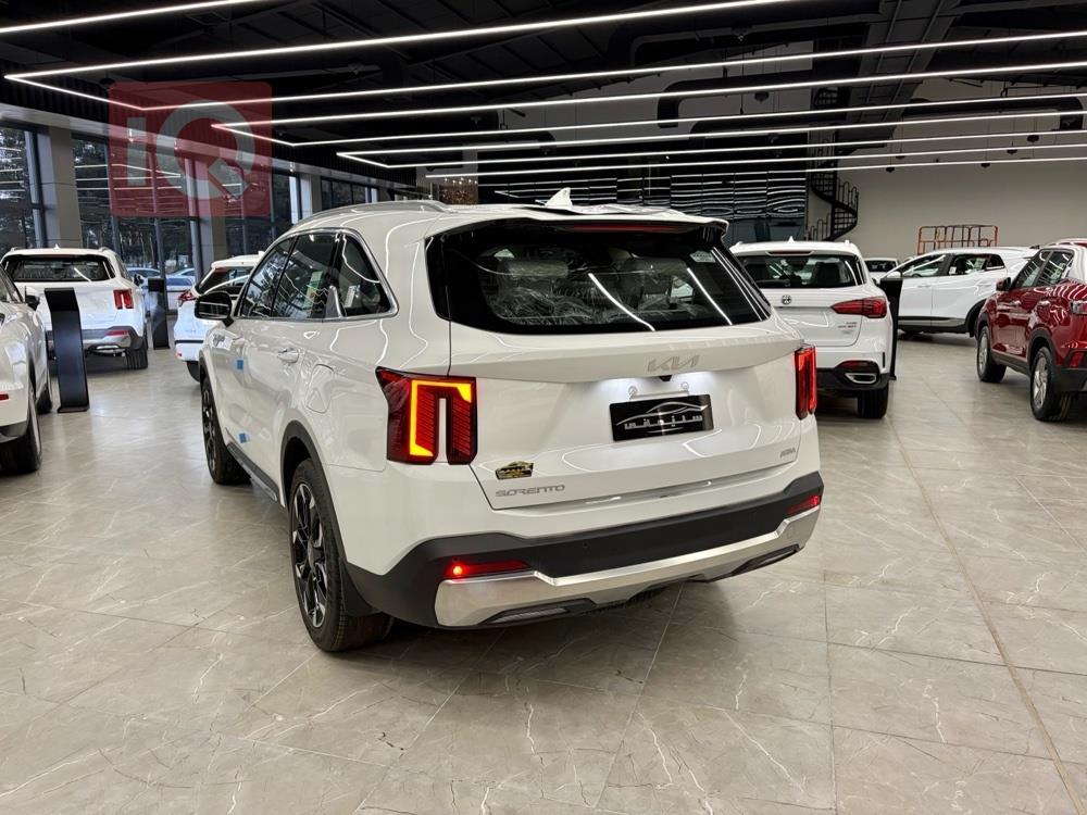 https://cdn.iqcars.iob98cd28e-fd0d-44b6-a53e-c7ef646a41d9_7.jpg